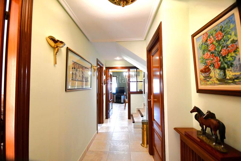 Foto 2998d030-5c6d-429e-bf00-25f68dd45ac4. Casa pareada en Avenida Madrid Logroño