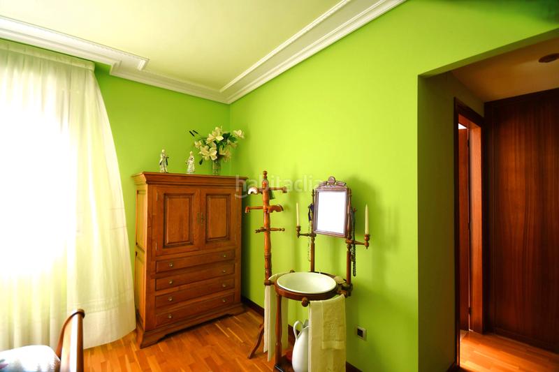 Foto 70d7bd58-26ef-4b58-9092-268a88fa2748. Casa pareada en Avenida Madrid Logroño