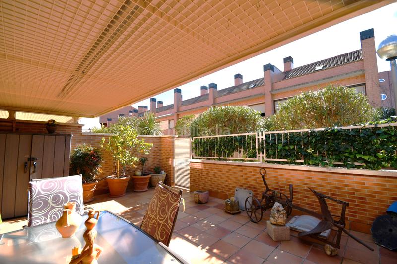 Foto 749d68e5-5f40-4741-94a7-fef891a248ad. Casa pareada en Avenida Madrid Logroño