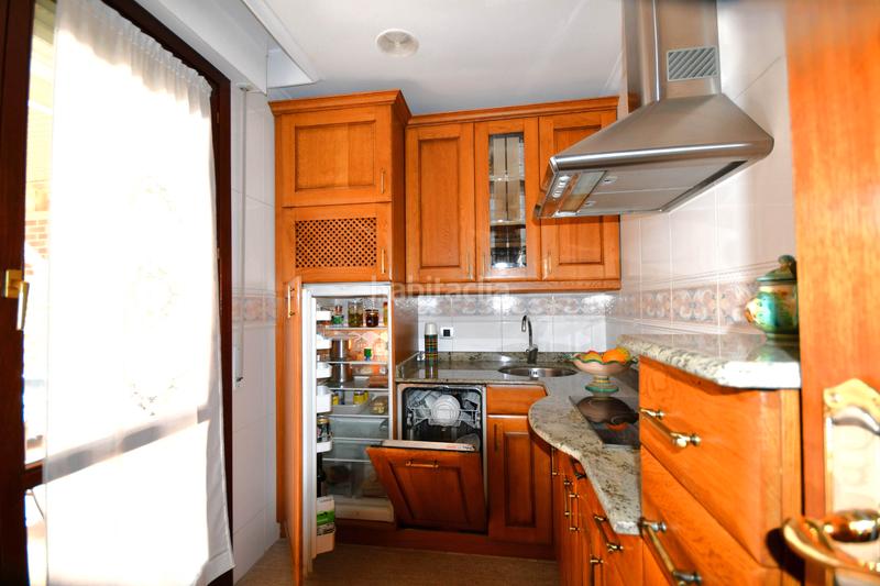 Foto d56e58c2-ef95-4504-af65-bdb956ea0cfb. Casa pareada en Avenida Madrid Logroño