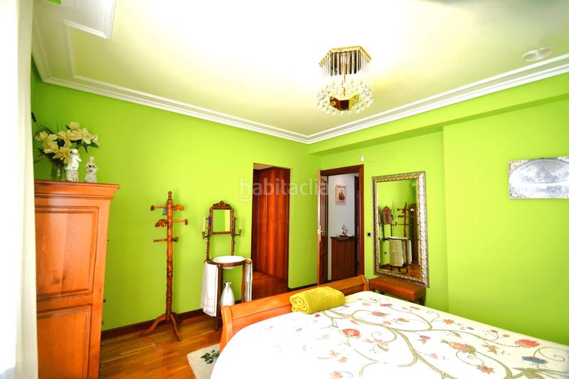 Foto e3b2f6b4-8ff7-4a9e-937c-9d5de16ef652. Casa pareada en Avenida Madrid Logroño
