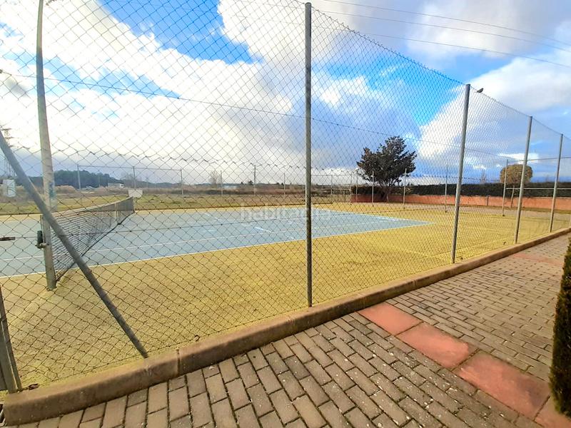 Foto 58d7edcf-150b-4632-a894-03b7b84093dd. Doppelhaus mit heizung parking pool in Avenida Madrid Logroño