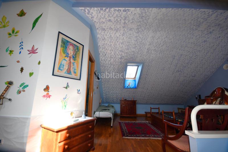 Foto 9ea44e3e-2c9a-40cd-a8d8-dbddb0f0f164. Towny house with heating parking pool in Avenida Madrid Logroño