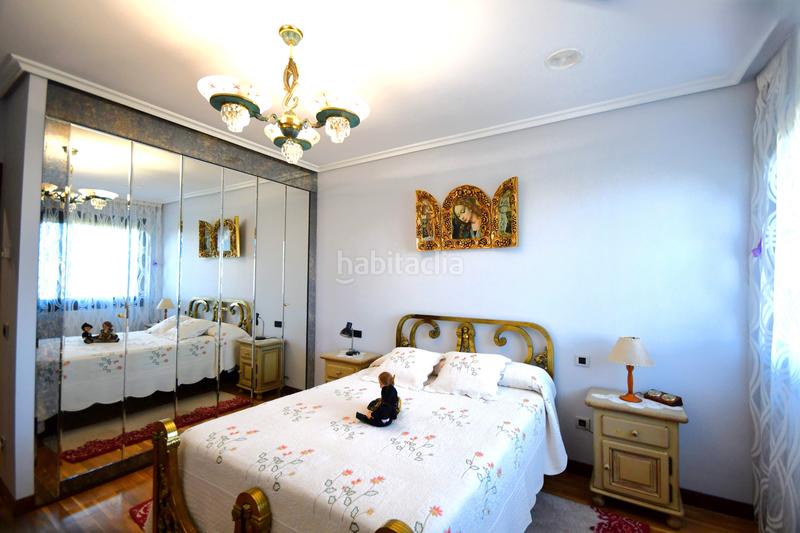 Foto befcd35e-8af7-4938-bac9-01ac980ffeba. Towny house with heating parking pool in Avenida Madrid Logroño