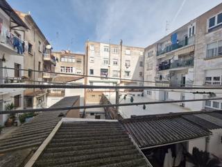 Pis  Calle miguel de cervantes