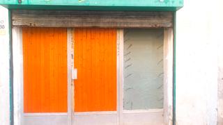 Local Comercial en Calle Huesca