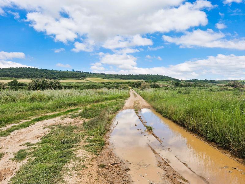 Foto 2235e066-ee04-4b45-bb7b-6cfe191eba4d. Edifici a Corera