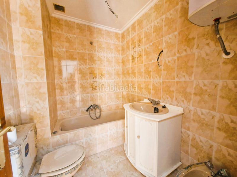 Foto 526f503d-079a-4061-8a0c-0d4636d49661. Edifici a Corera