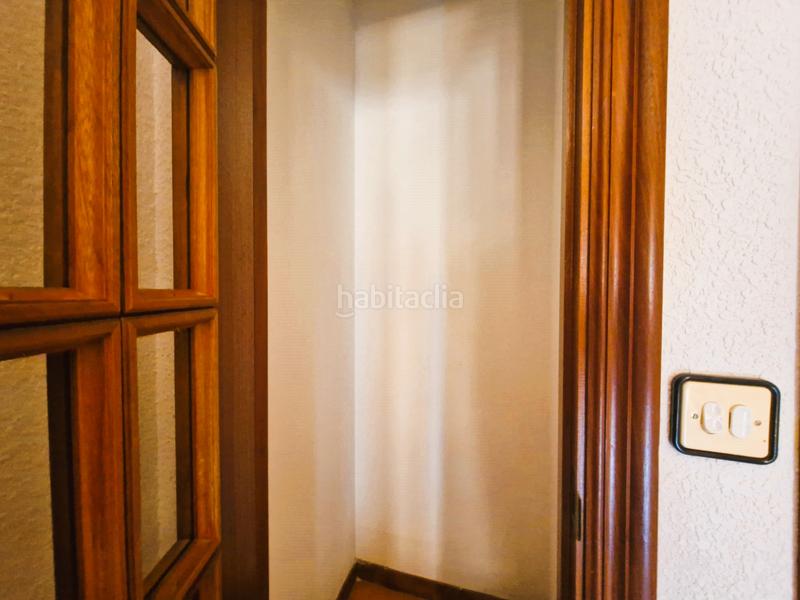 Foto 567def32-b8ef-4ed1-aaef-2feb552fcc86. Edifici a Corera