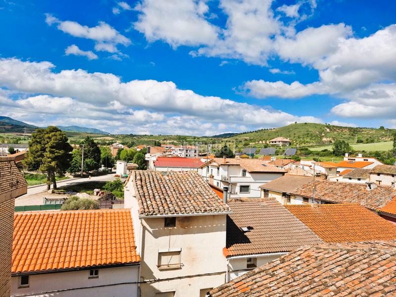 Foto 84443b1d-0faf-4ce1-afa5-550da215da6e. Edifici a Corera