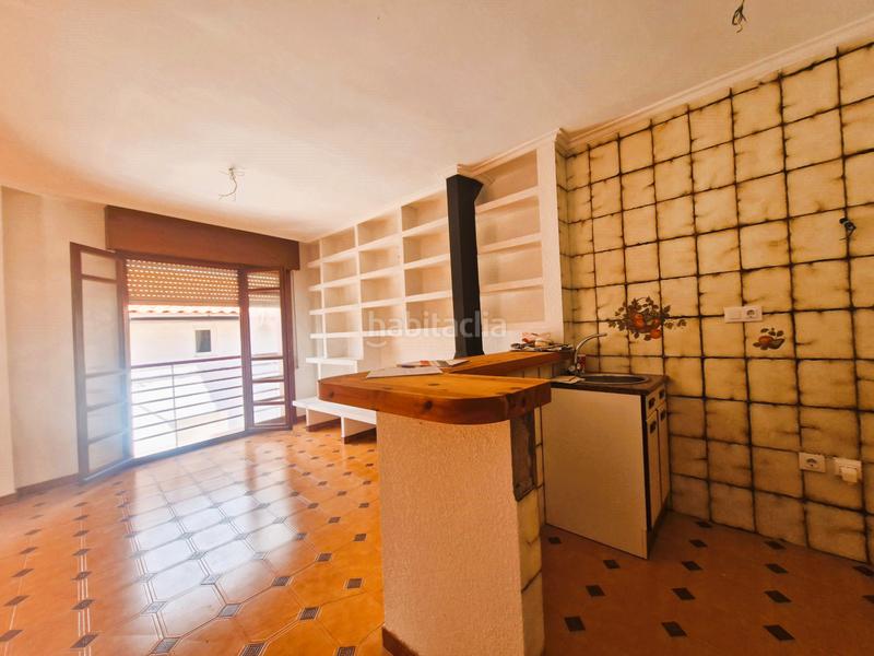 Foto 929f4230-ee25-4f97-b3eb-e64fcd92d27e. Edifici a Corera