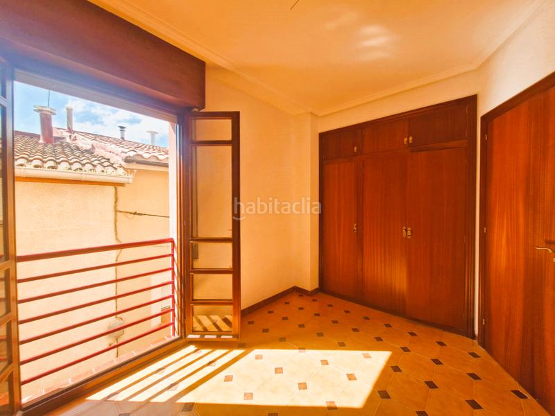 Foto 9617fcb2-2404-47aa-b710-5a6a59bc574f. Edifici a Corera