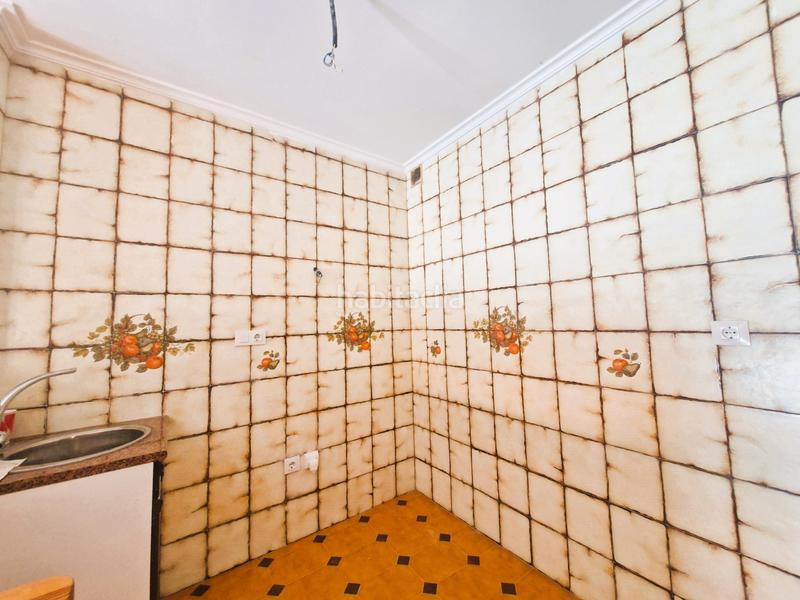 Foto c665b3bd-cbd0-43e1-a7a4-83400ec406f2. Edifici a Corera