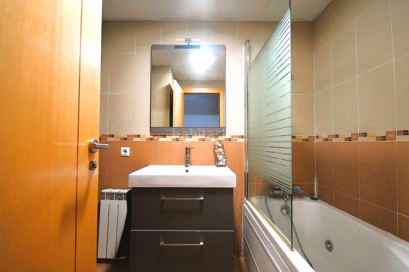 Foto 28618dd6-758c-41f9-8d49-2c5f9f8b3fce. Duplex con riscaldamento parcheggio piscina in Lardero
