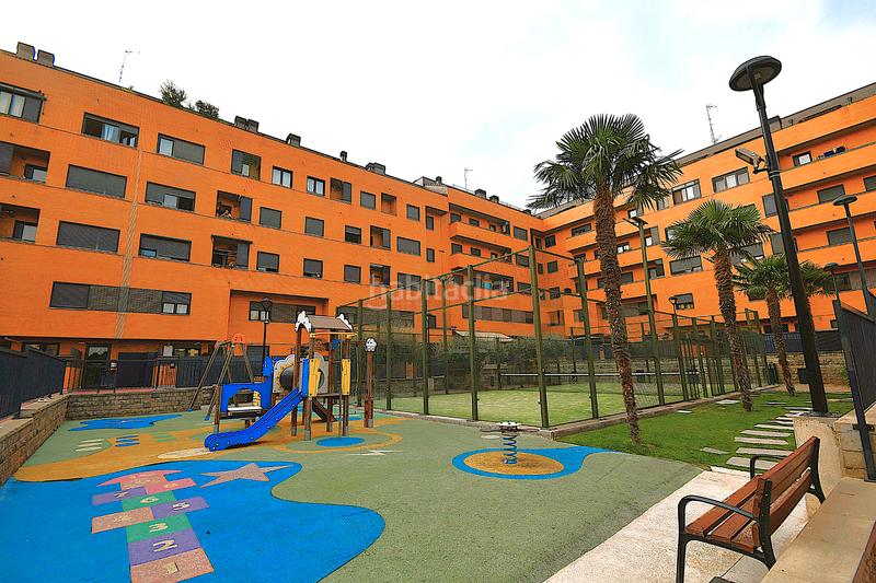 Foto a2512b1b-a0a4-4a13-9b9d-ba2cc3aab191. Duplex con riscaldamento parcheggio piscina in Lardero