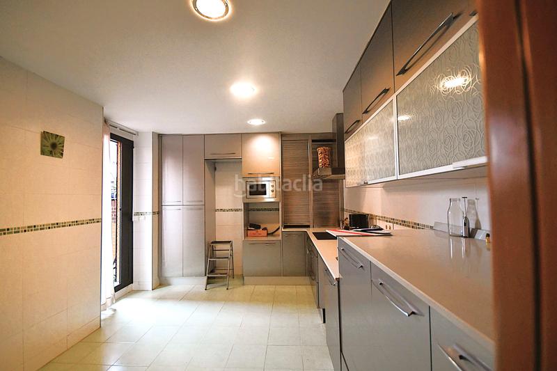 Foto e599cbe2-06bc-4add-9c7d-1a86b66e5a2b. Duplex con riscaldamento parcheggio piscina in Lardero