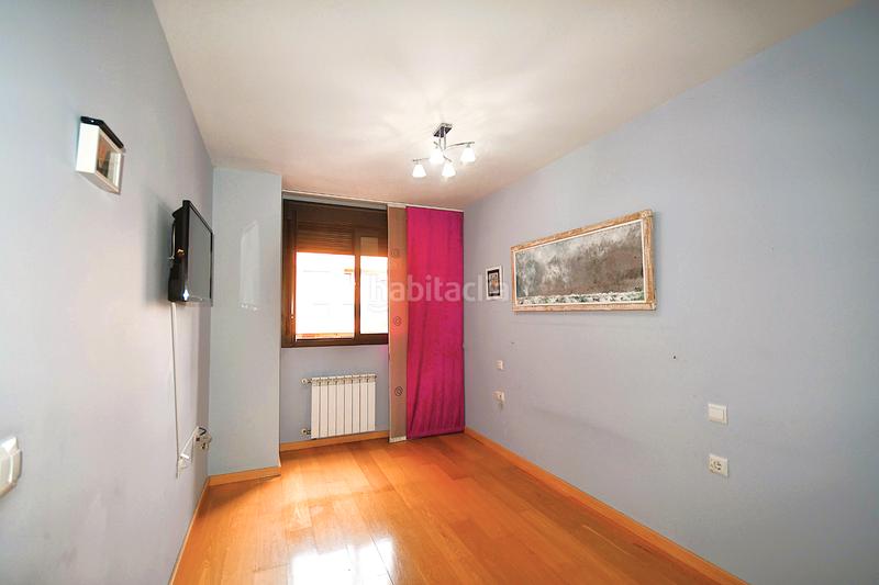 Foto e89e6099-dc7b-43a2-bade-4dc87f42ec31. Duplex con riscaldamento parcheggio piscina in Lardero