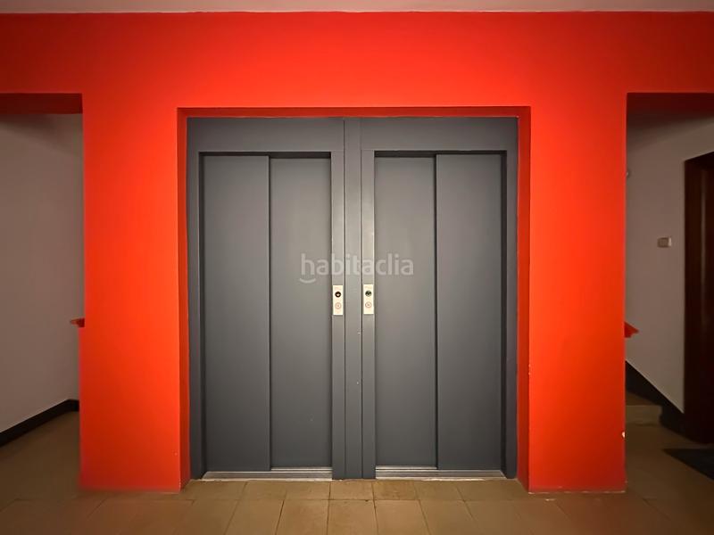 Foto 53c09844-3931-4de7-b04e-eed2fc66b1c4. Piso en Gran Via Logroño