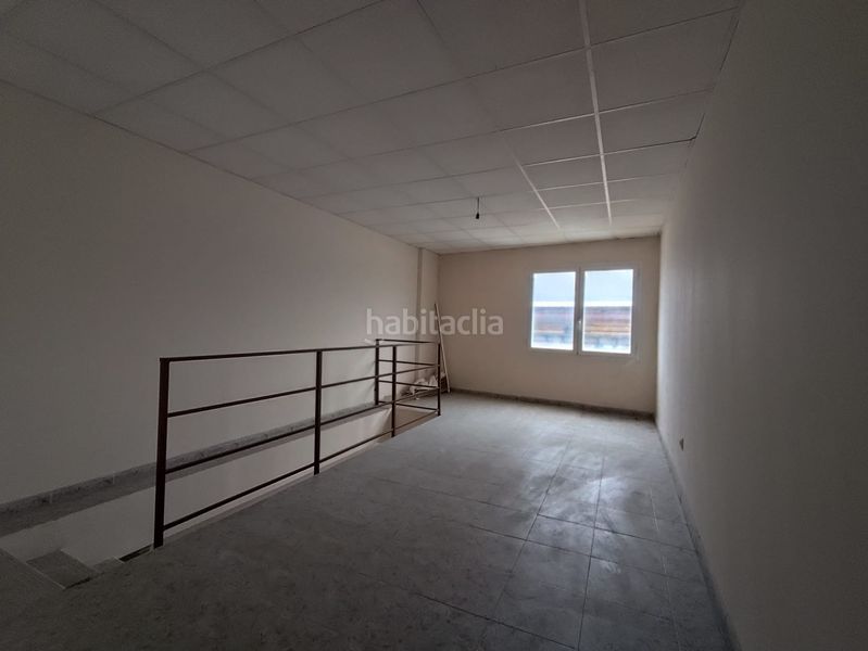 Foto e6416e1f-38e3-4fa6-8709-eff79ac1b098. Nave industrial en Arnedo