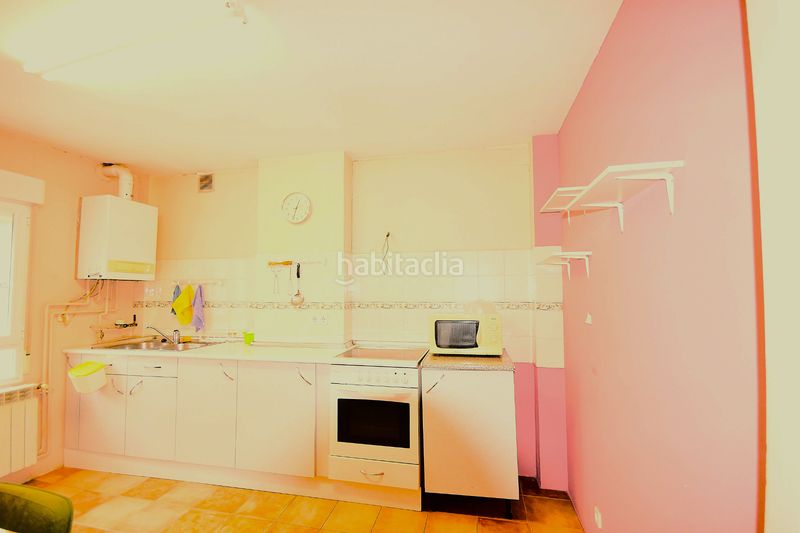 Foto 03113bd1-22b7-4e52-b3b4-4d3da2820706. Flat with heating in Gran Via Logroño