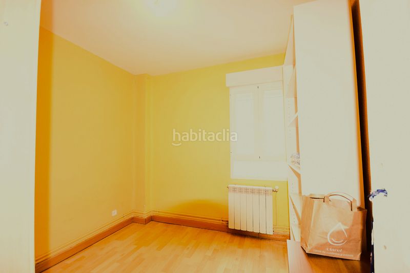 Foto d46bfc96-534a-4f7c-9ff1-3dbc2b7d8042. Flat with heating in Gran Via Logroño