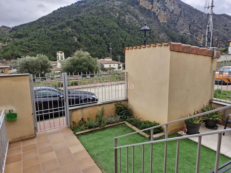 Foto e3f73052-5eae-44d6-b1ea-9e5742e1de01. Casa adossada amb calefacció aparcament a Arnedillo