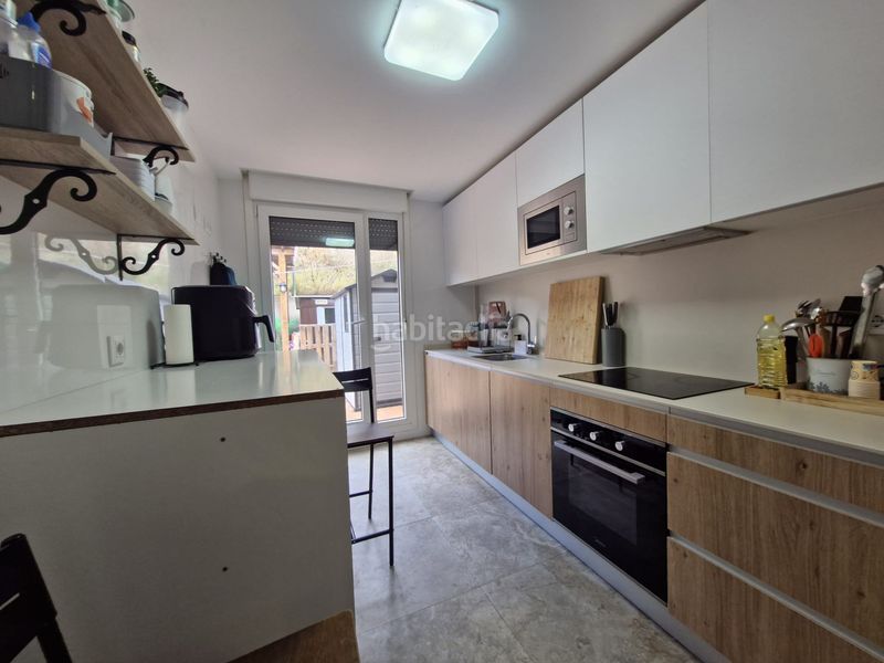 Foto f9f9f67a-8a49-4ca0-8d10-c93f8c0e2363. Casa adossada amb calefacció aparcament a Arnedillo