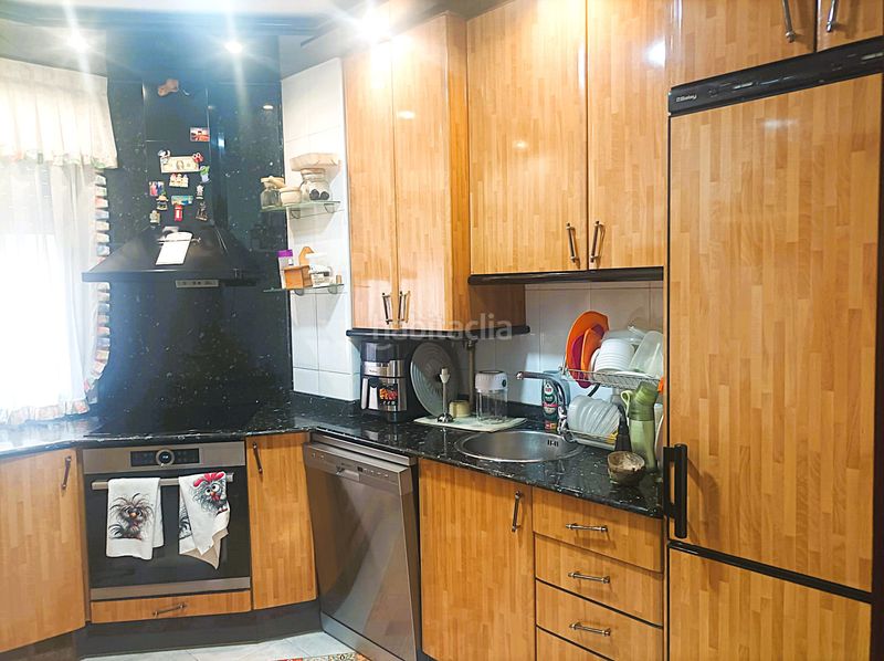 Foto 84e309c0-b995-4845-9056-ef7a815bdb9a. Flat with heating in Oeste Logroño