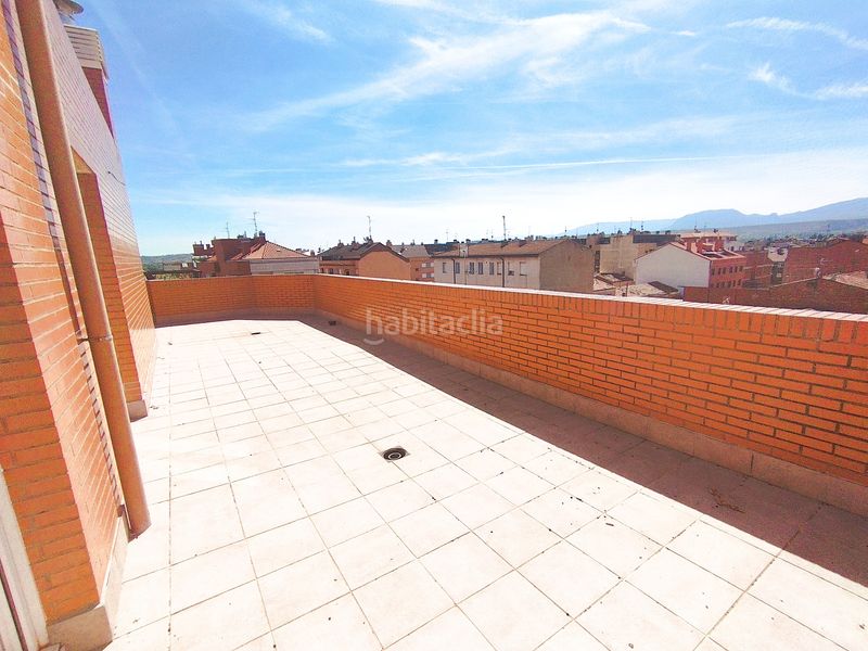 Foto 0d17a52b-31ac-4a11-a52d-ee344c5b71b3. Àtic amb calefacció a Lardero