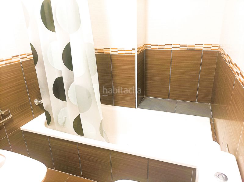 Foto 15b3dc2a-b104-4b27-915a-dbf50efc4d3c. Piso en La Cava - Fardachón Logroño