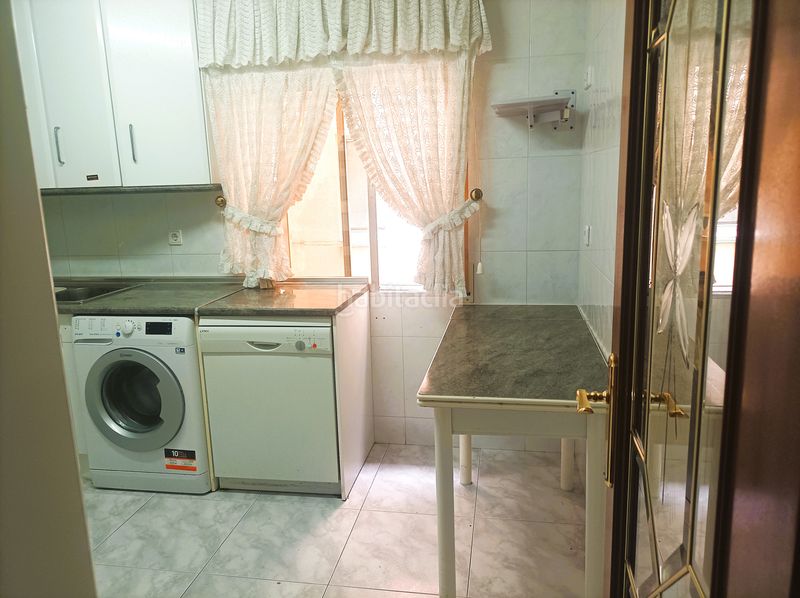 Foto 1929d51e-9817-4ab4-8d1d-cfc3b1525fb0. Pis amb calefacció aparcament a Oeste Logroño