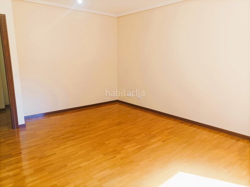Foto 1eca0456-f112-47df-9fed-80617b5ed31b. Piso en Lardero