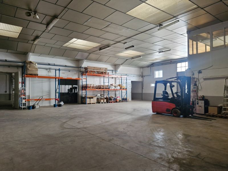 Foto 6ad5187a-5b3b-468a-adbb-2b7a3b8cd2ef. Nau industrial a Quel