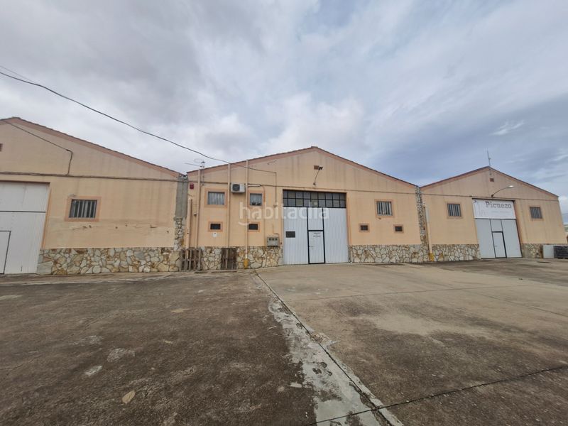 Foto be70b5d2-0cbb-4ce5-8eb8-836aa0cd6493. Nau industrial a Quel
