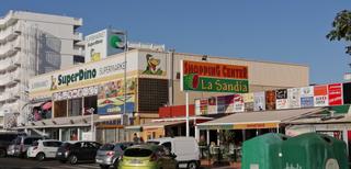 Local commercial à Avenida de alemania 3d