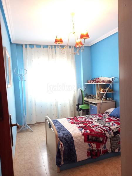 Foto 44b453c0-7060-4587-b9f8-481bb24afc79. Semi detached house with parking in Renfe - Bulevar 1ª y 2ª Fase Jaén