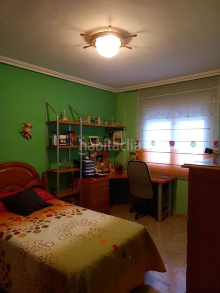 Foto d4410fee-82f0-4c04-a792-9a17cc6e5231. Semi detached house with parking in Renfe - Bulevar 1ª y 2ª Fase Jaén