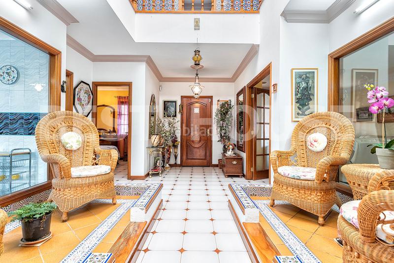 Foto 3961b631-52e5-48a6-bacd-16ca19a1dd2e. Chalet mit parking in Tafira Palmas de Gran Canaria (Las)