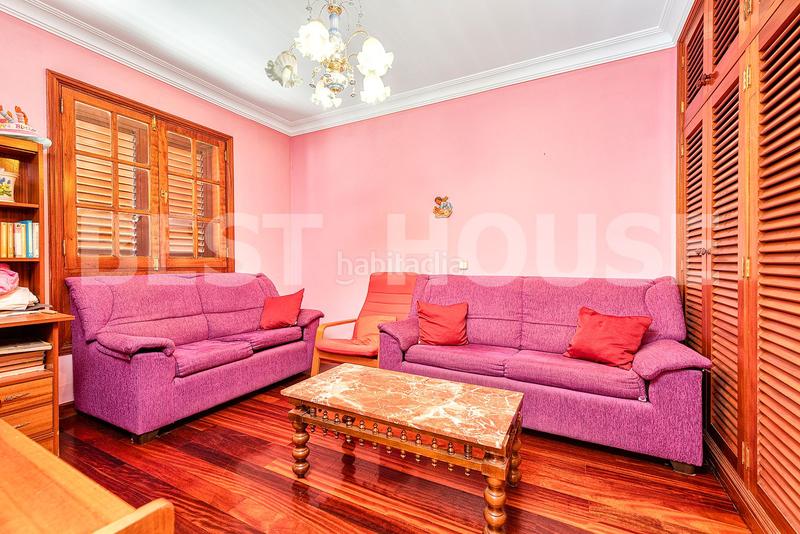 Foto b64ed36d-25e4-4746-b7fa-815abb40767e. Chalet mit parking in Tafira Palmas de Gran Canaria (Las)