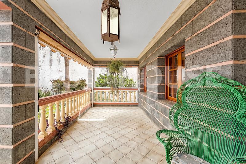 Foto c5e8c375-dfa8-4e5c-b2a2-e29c2424b307. Chalet with parking in Tafira Palmas de Gran Canaria (Las)