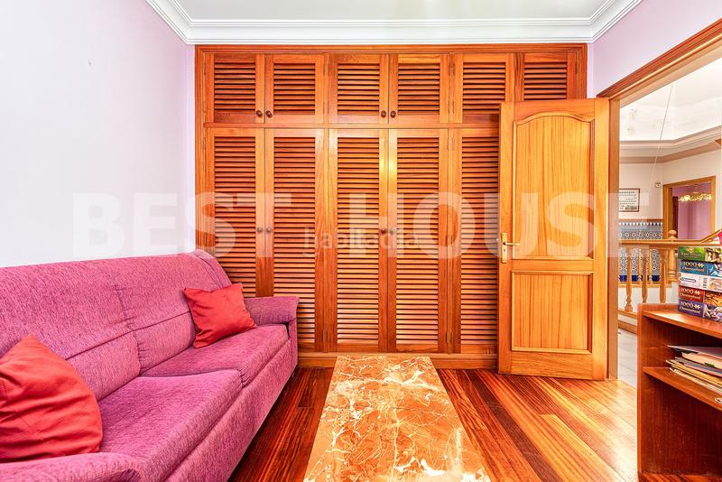 Foto 232933ef-18b6-422f-8f8d-ee5e3668d605. Chalet con parcheggio in Tafira Palmas de Gran Canaria (Las)