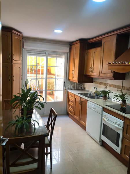 Foto f4278b5b-3a07-4861-a78c-c49f39312048. Casa adossada amb aparcament a Alcantarilla - La Glorieta Jaén