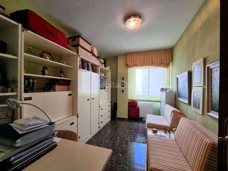 Foto fc8f1471-9021-4867-9170-56100ee42cf7. Piso en Peñamefecit - Avda Barcelona Jaén