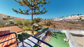 Semi detached house  Calle nayra