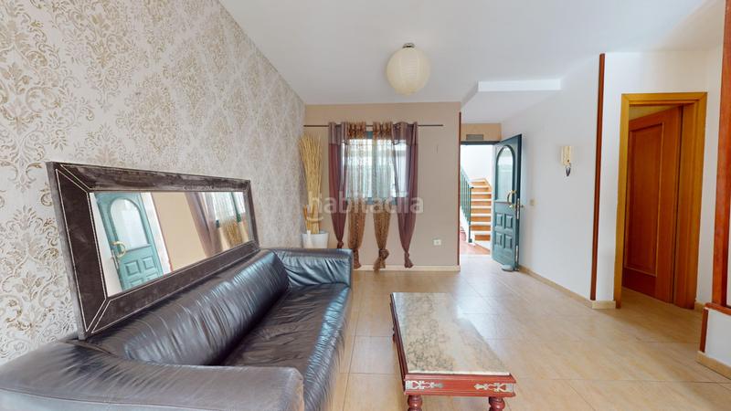 Foto 55533e17-a9e3-413e-9761-fb69f320aa45. Casa a schiera con parcheggio in Arguineguín Mogán