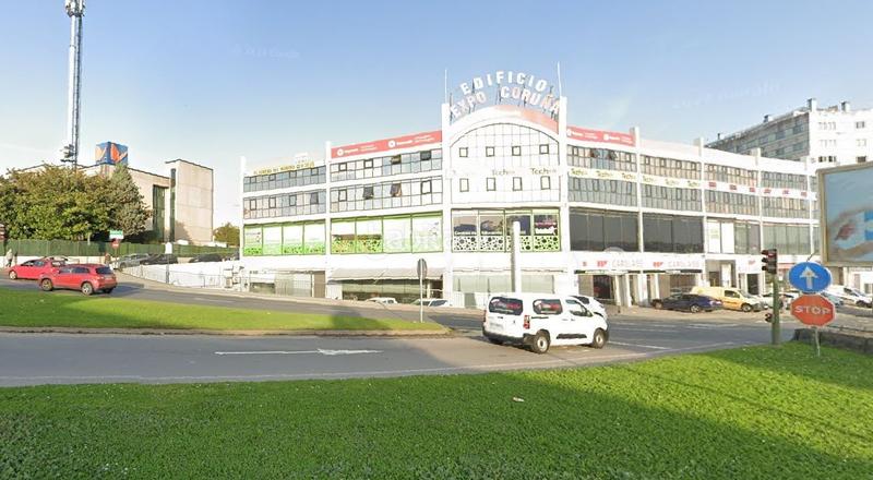 Foto 1118b4fe-6294-4721-aca7-f28acd126ce2. Location bureau avec parking dans Someso - Matogrande Coruña (A)