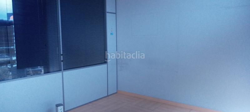 Foto bc2cea1d-a4e5-4e83-a9fc-8d18d252512a. Miete büro mit parking in Someso - Matogrande Coruña (A)