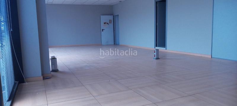 Foto e450d835-5fea-42e5-adf0-9198d2908eb3. Lloguer oficina amb aparcament a Someso - Matogrande Coruña (A)