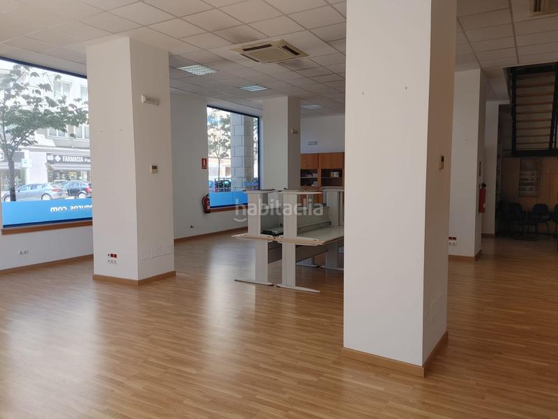 Foto 29349b56-2047-4579-926c-90fdf3aabfa6. Local comercial en Paseo de los Puentes - Santa Margarita Coruña (A)