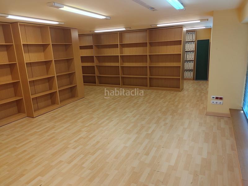 Foto 30c45ced-cb83-438d-a1fe-570916ef3a06. Local comercial en Paseo de los Puentes - Santa Margarita Coruña (A)